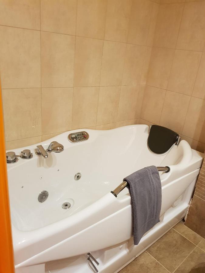 Lidra Hotel Aridaía Eksteriør billede
