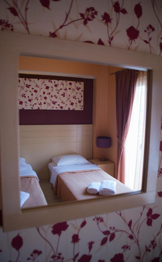 Lidra Hotel Aridaía Eksteriør billede